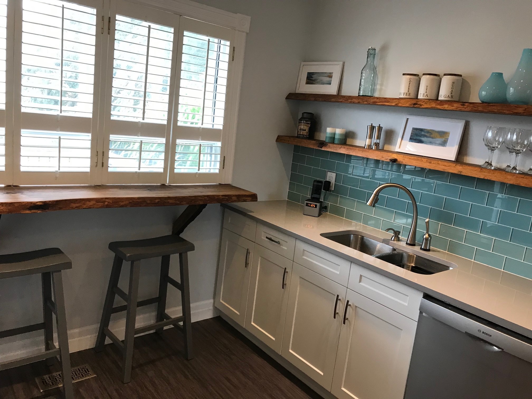 Planches et étagères à bord irrégulier et droit – Image 3